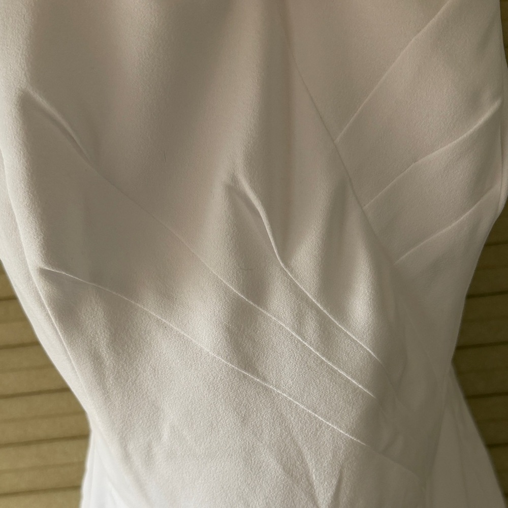 NWT Lily Pulitzer! White Sleeveless Romper with belt - Picture 4 of 5